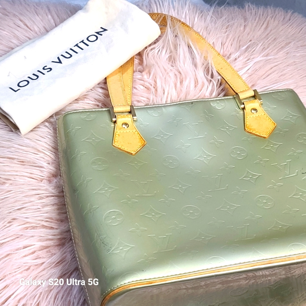 SALE - LOUIS VUITTON MONOGRAM LIME VERNIS BAG - FALL BACK SALE